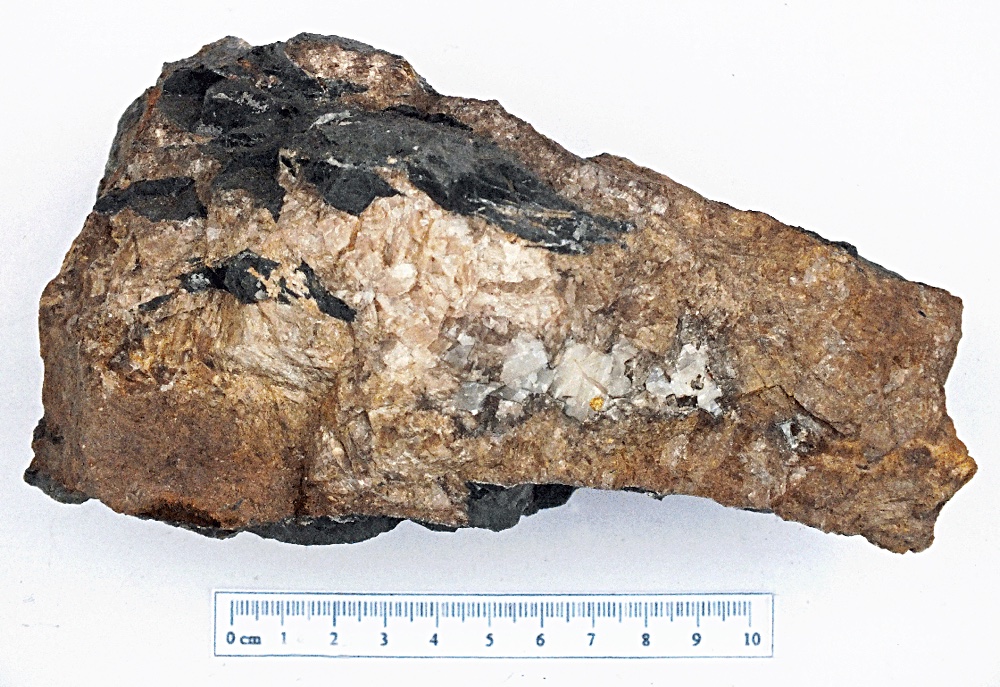 Siderite, Abernaunant.  (CWO)