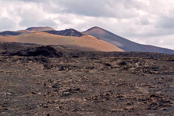 tonyFig2Timanfaya