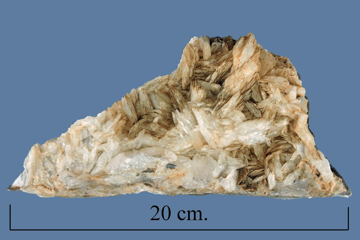 Calcite flat-bladed crystals 2, Nantiago. (CWO)
