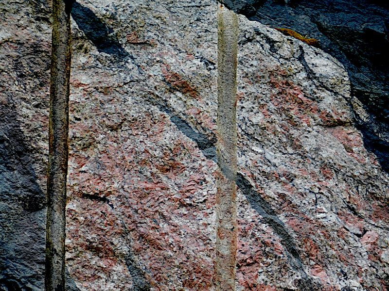 chris-highland-pegmatite
